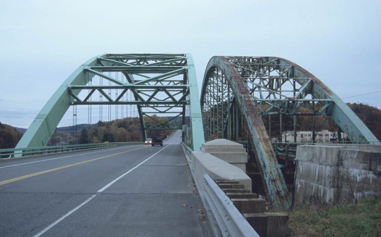229_33_United_States_Navy_Seabees_Bridges