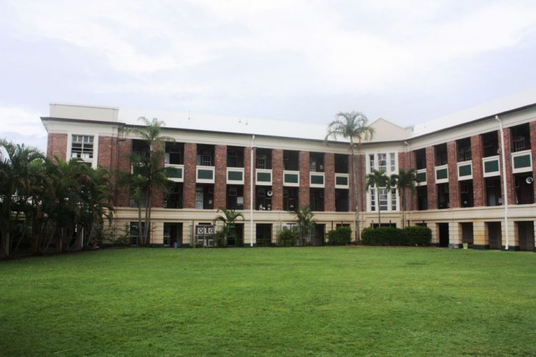 Cairns_Technical_College_and_High_School_Building,_2013
