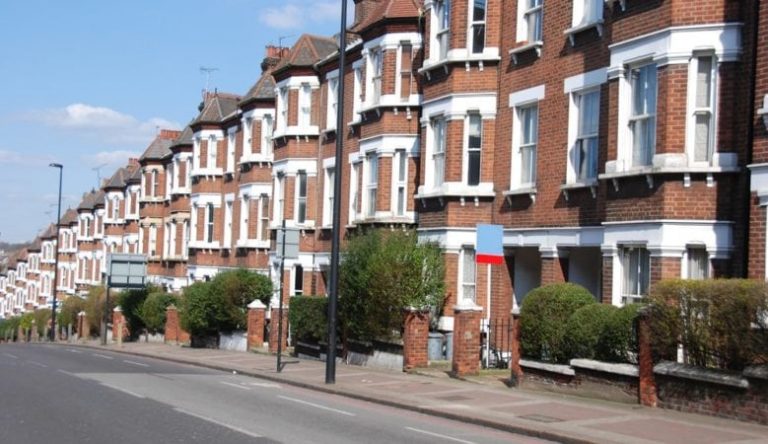 FlatsLondon-779x450